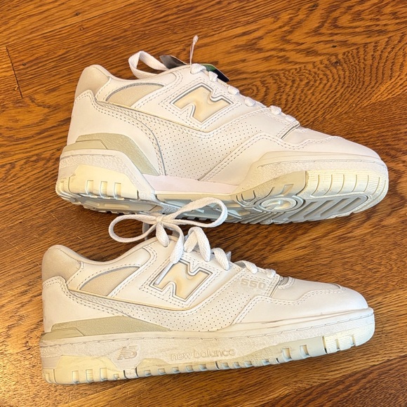 New Balance White Beige 550 Sneakers - Picture 3 of 9